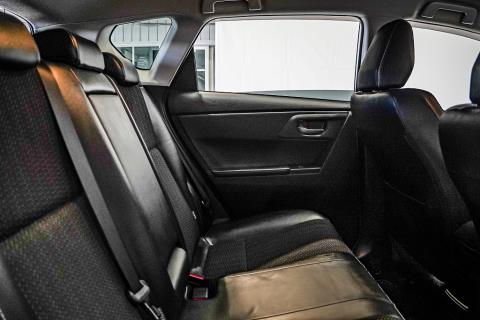 2016 Toyota Auris / Corolla Hybrid - Thumbnail