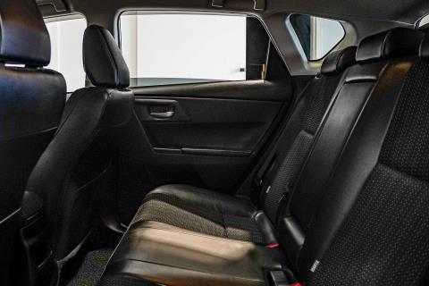 2016 Toyota Auris / Corolla Hybrid - Thumbnail