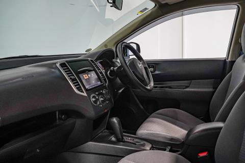 2018 Nissan Wingroad 15B - Thumbnail