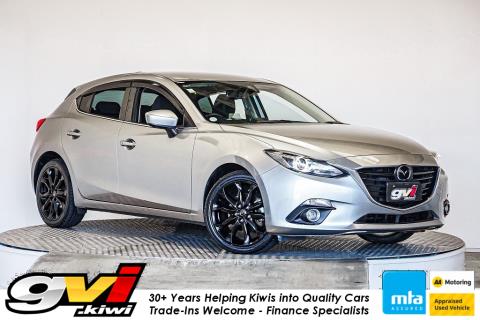 2014 Mazda Axela 20S / 3 Sport