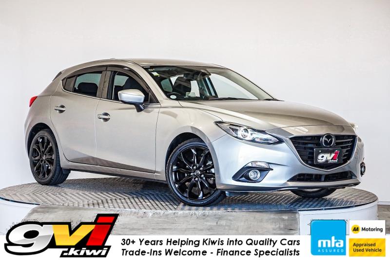 2014 Mazda Axela 20S / 3 Sport