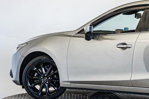 2014 Mazda Axela 20S / 3 Sport - Thumbnail