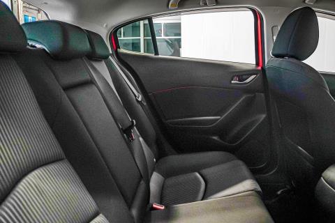 2014 Mazda Axela / 3 Sport - Thumbnail