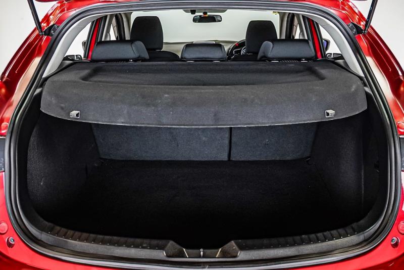 2014 Mazda Axela / 3 Sport