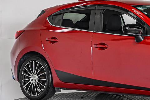 2014 Mazda Axela / 3 Sport - Thumbnail