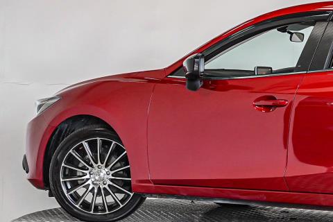 2014 Mazda Axela / 3 Sport - Thumbnail