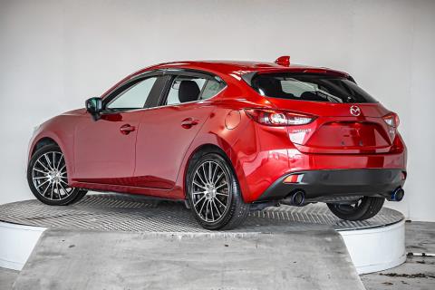 2014 Mazda Axela / 3 Sport - Thumbnail