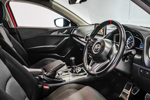 2014 Mazda Axela / 3 Sport - Thumbnail