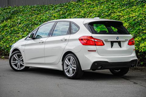 2018 Bmw 225i Xdrive M-Sport - Thumbnail