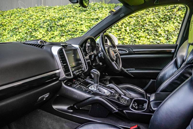 2018 Porsche Cayenne S E-Hybrid