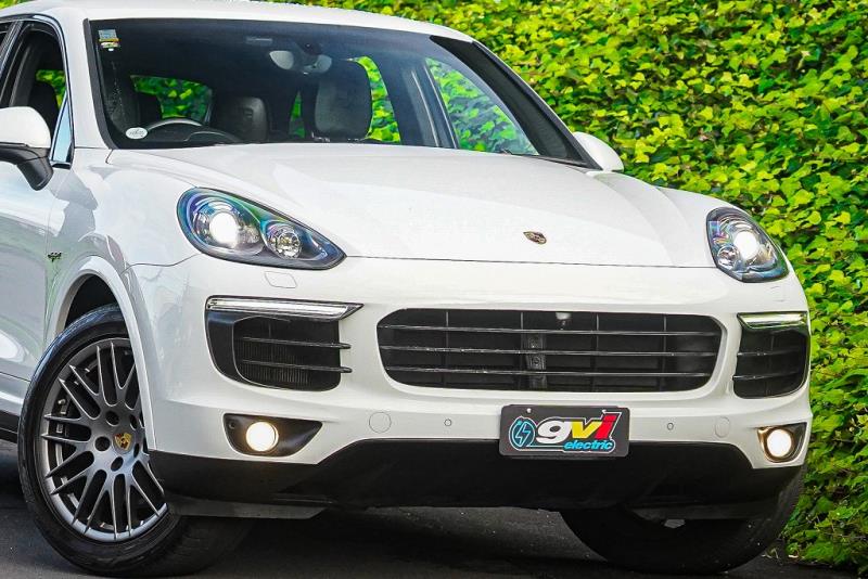 2018 Porsche Cayenne S E-Hybrid