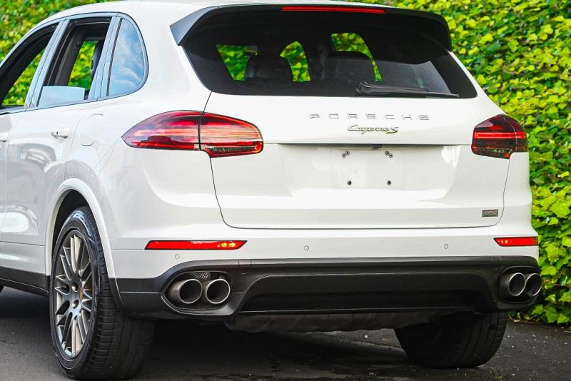 2018 Porsche Cayenne S E-Hybrid