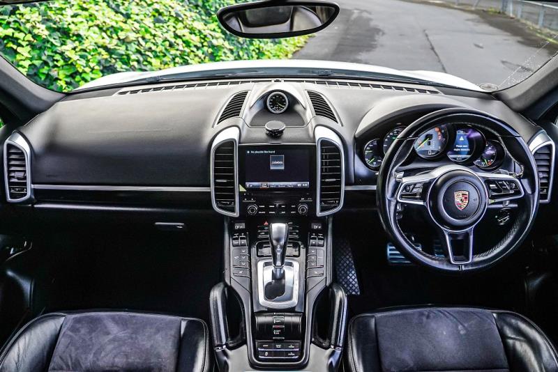 2018 Porsche Cayenne S E-Hybrid