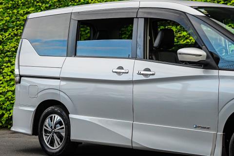 2020 Nissan Serena e-Power Hybrid - Thumbnail