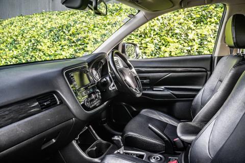 2015 Mitsubishi Outlander 4WD 24G - Thumbnail