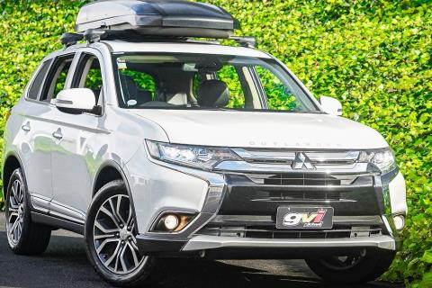 2015 Mitsubishi Outlander 4WD 24G - Thumbnail