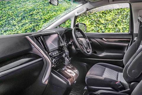 2015 Toyota Vellfire 2.5Z / Alphard - Thumbnail