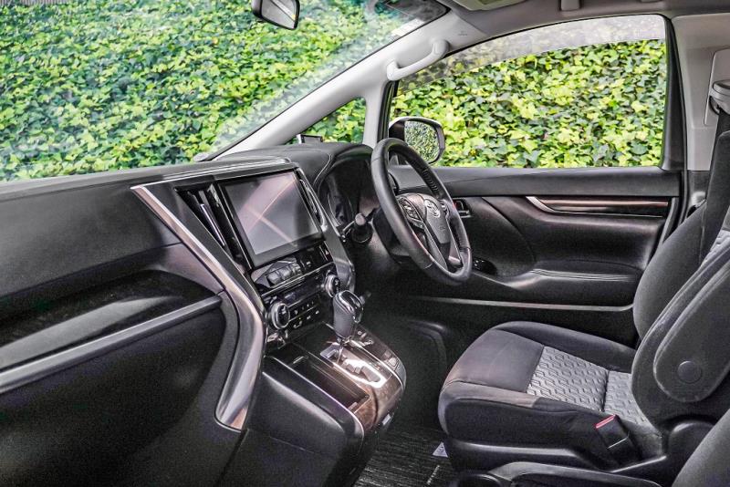 2015 Toyota Vellfire 2.5Z / Alphard