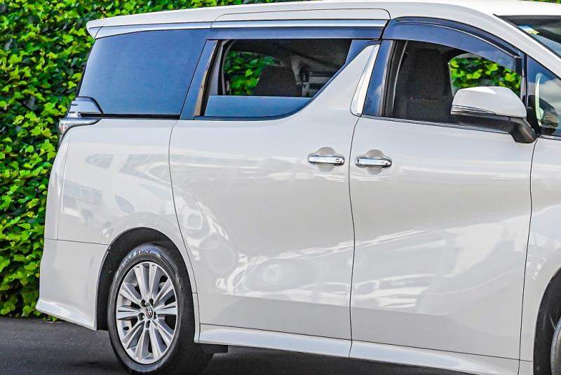 2015 Toyota Vellfire 2.5Z / Alphard