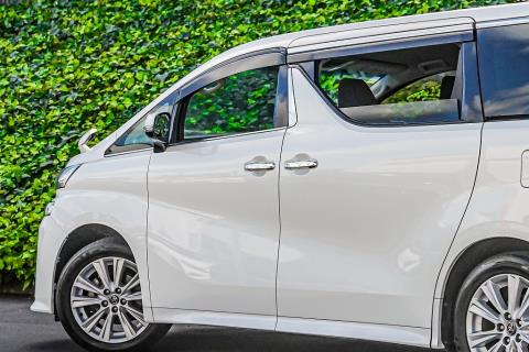 2015 Toyota Vellfire 2.5Z / Alphard - Thumbnail