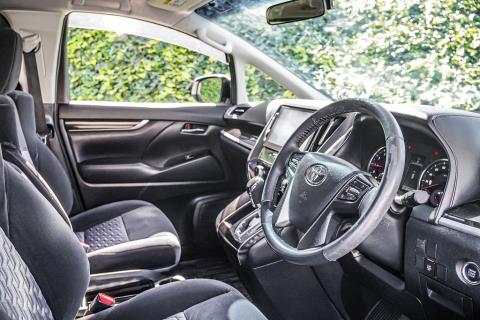 2015 Toyota Vellfire 2.5Z / Alphard - Thumbnail