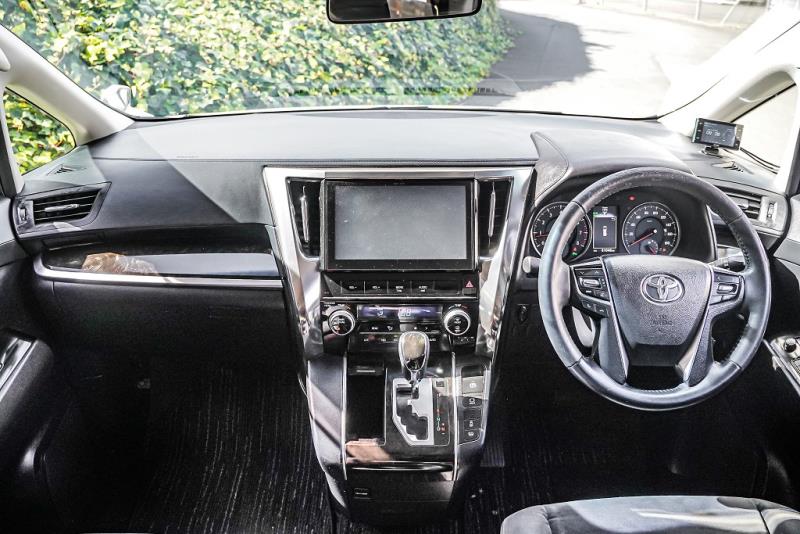 2015 Toyota Vellfire 2.5Z / Alphard