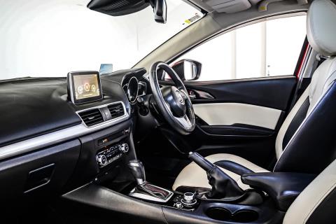 2015 Mazda Axela 20S / 3 Ltd - Thumbnail