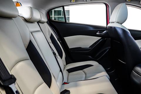 2015 Mazda Axela 20S / 3 Ltd - Thumbnail