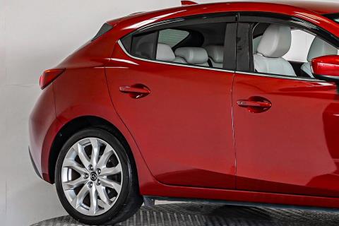 2015 Mazda Axela 20S / 3 Ltd - Thumbnail