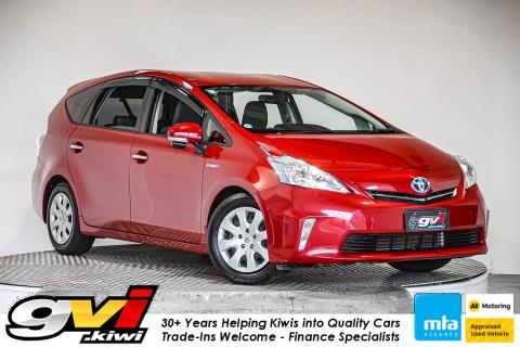 2012 Toyota Prius Alpha S - Thumbnail