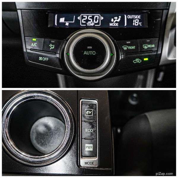 2012 Toyota Prius Alpha S