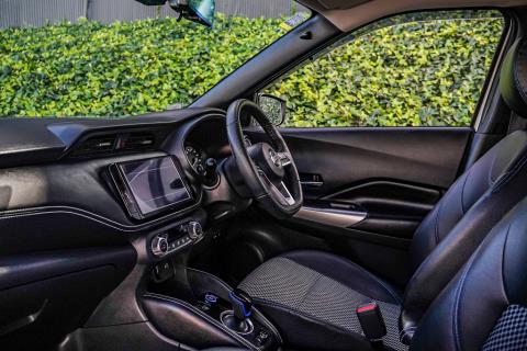 2020 Nissan Kicks e-Power X - Thumbnail
