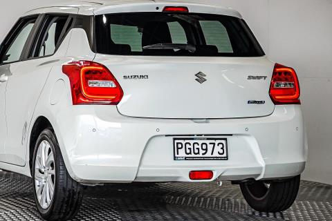 2022 Suzuki Swift Hybrid Limited - Thumbnail
