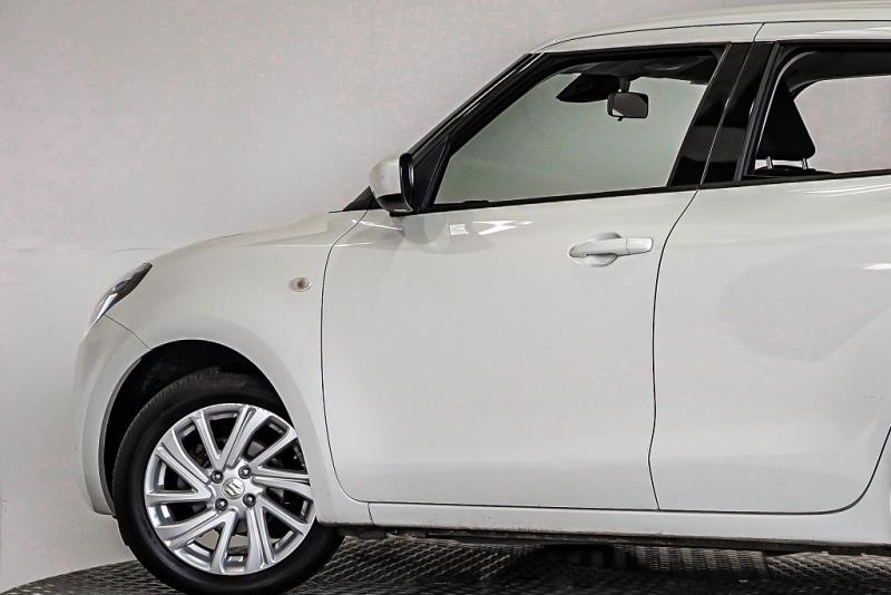 2022 Suzuki Swift Hybrid Limited