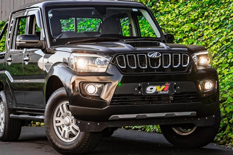 2025 Mahindra Pik Up Double Cab