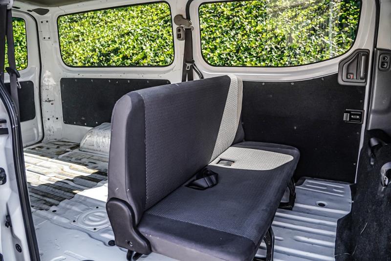 2017 Nissan NV350 / Caravan 5 Door