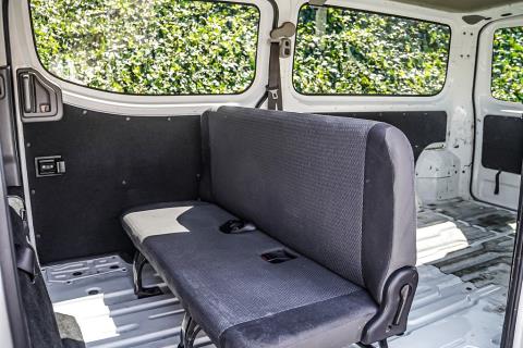 2017 Nissan NV350 / Caravan 5 Door - Thumbnail