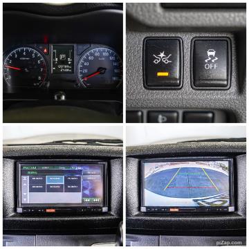 2017 Nissan NV350 / Caravan 5 Door - Thumbnail