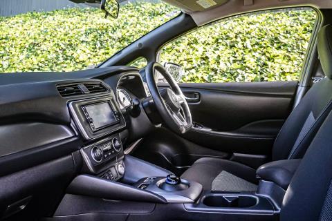 2018 Nissan Leaf 40S 92% SOH - Thumbnail