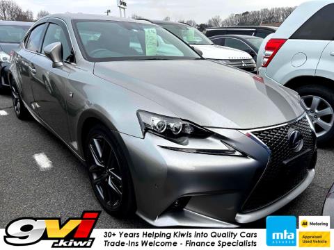 2014 Lexus IS 300h