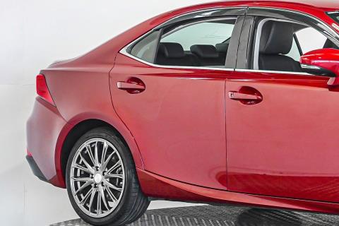 2013 Lexus IS 250 Version L - Thumbnail