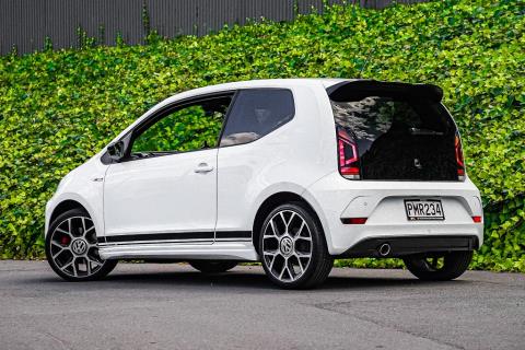 2018 Volkswagen Up! GTI Turbo - Thumbnail
