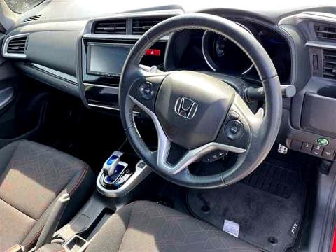2014 Honda Fit S Hybrid / Jazz - Thumbnail