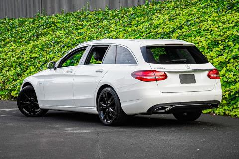 2017 Mercedes Benz C 350e - Thumbnail