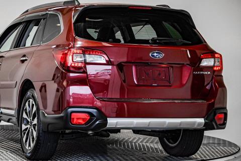 2016 Subaru Outback Limited - Thumbnail
