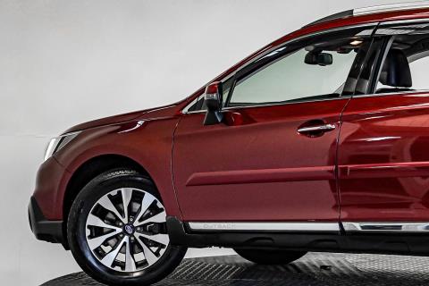 2016 Subaru Outback Limited - Thumbnail