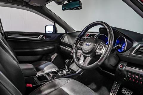 2016 Subaru Outback Limited - Thumbnail