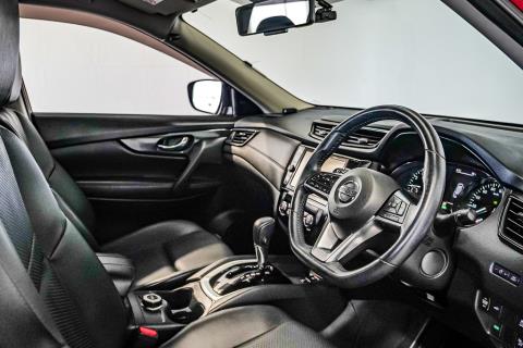 2017 Nissan X-Trail 20X Hybrid - Thumbnail