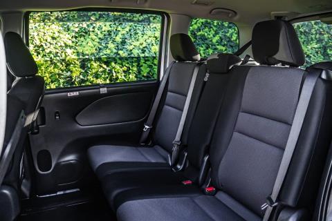 2020 Nissan Serena S 8 Seater - Thumbnail