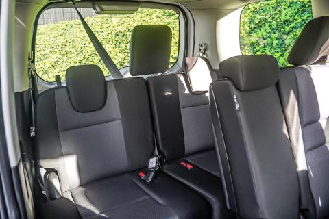 2020 Nissan Serena S 8 Seater - Thumbnail